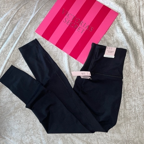 Victoria's Secret Pants - Victoria secret leggings​​​​​​​